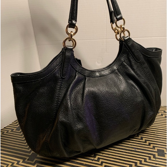 Coach pebble grain leather puse - Picture 2 of 12